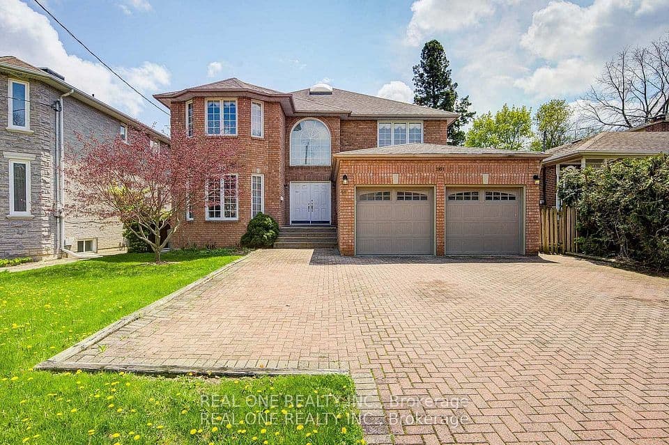 261 Mckee Avenue, Toronto, ON M2N 4E2 – main photo