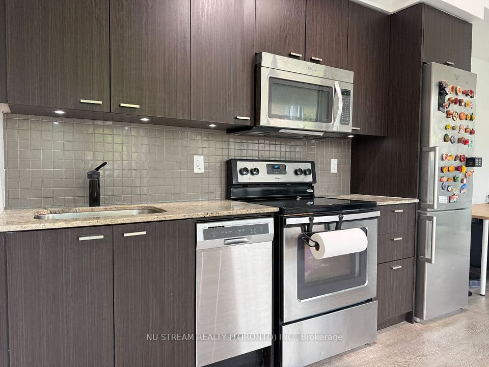 88 Sheppard Avenue E 211, Toronto, ON M2N 0G9 – photo 2