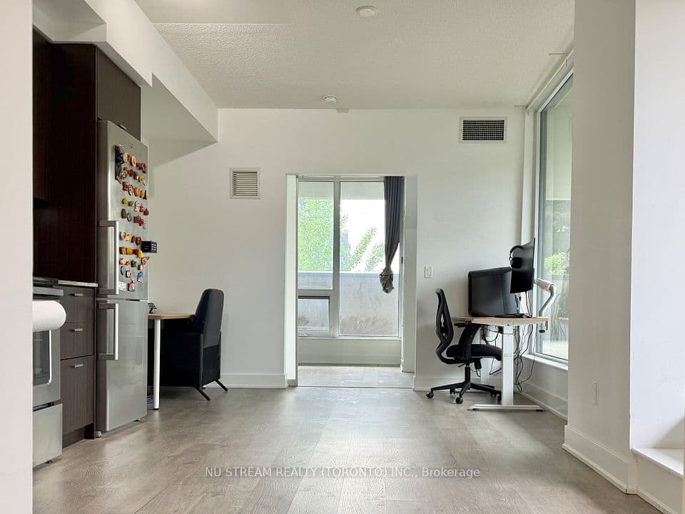 88 Sheppard Avenue E 211, Toronto, ON M2N 0G9 – photo 3