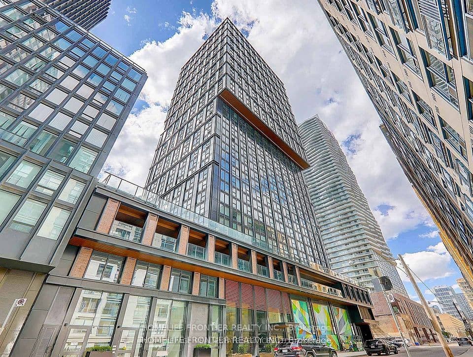 82 Dalhousie Street 1108, Toronto, ON M5B 0C5 – main photo