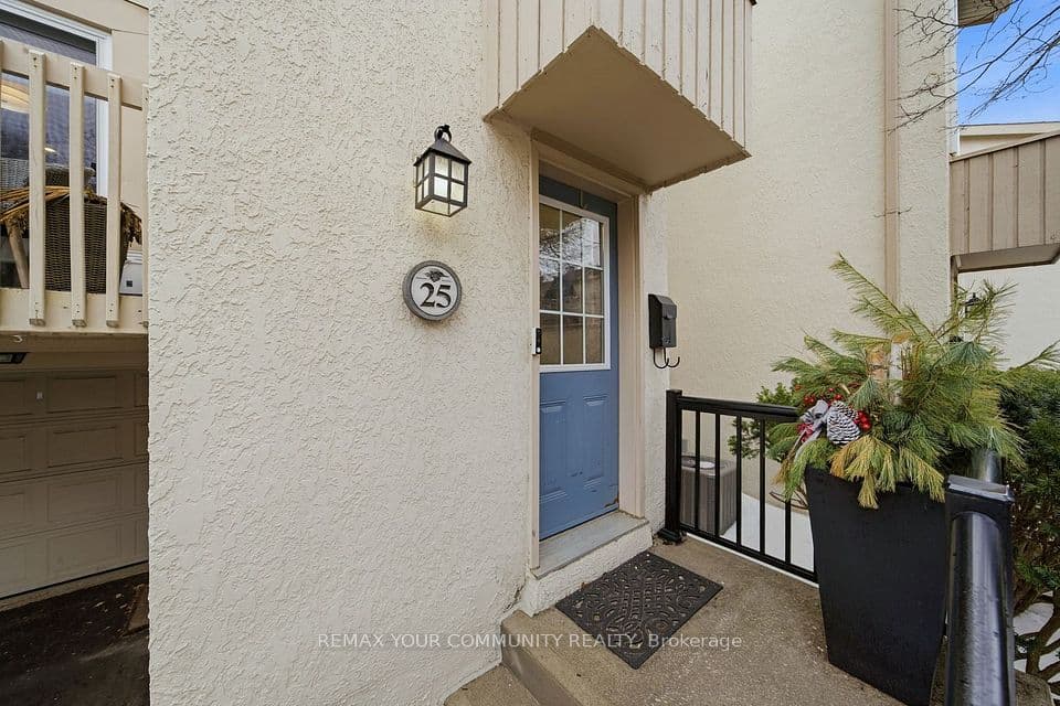 25 Cheryl Shepway Crescent, Toronto, ON M2J 4R5 – photo 3