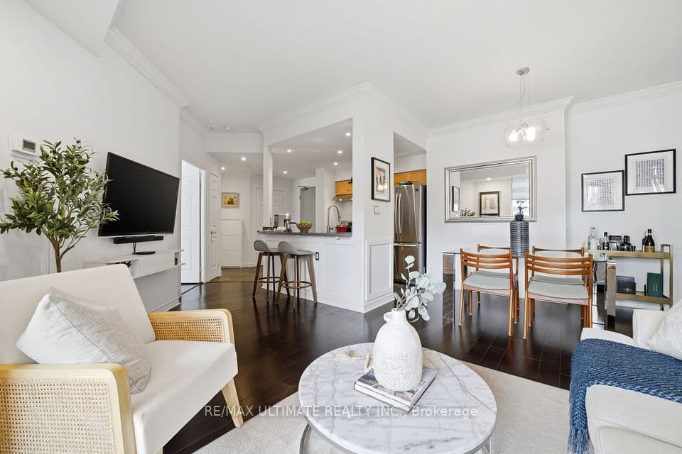 1750 Bayview Avenue 405, Toronto, ON M4G 3C4 – photo 3