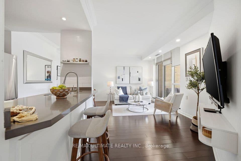 1750 Bayview Avenue 405, Toronto, ON M4G 3C4 – photo 2