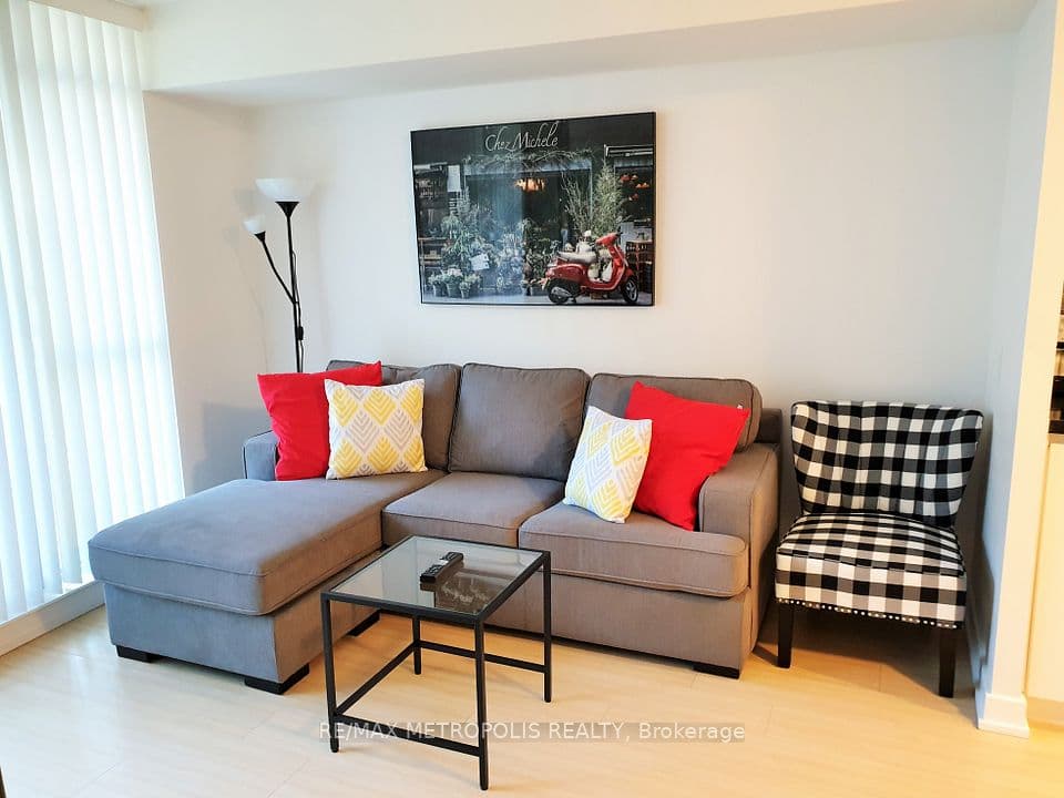 85 Queens Wharf Road 312, Toronto, ON M5V 0J9 – photo 3