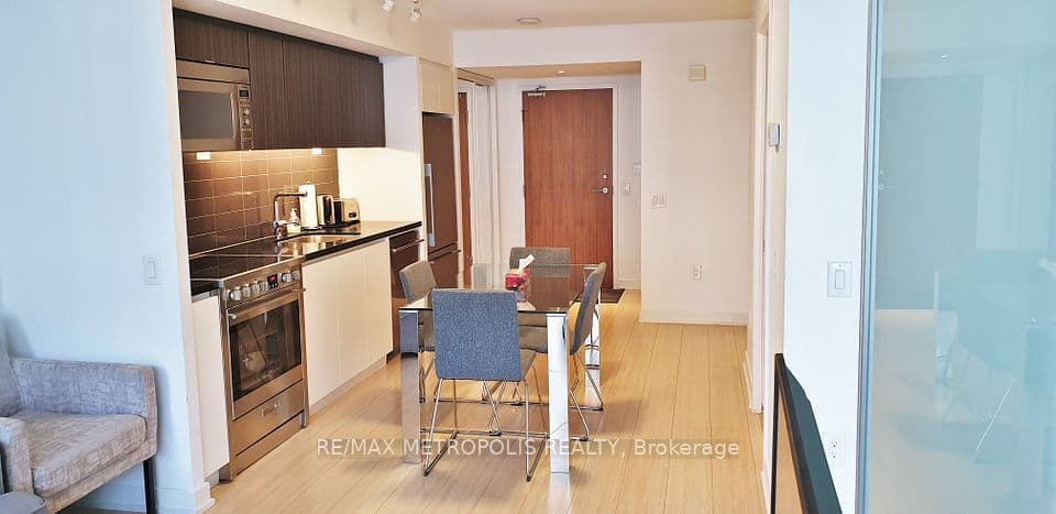 85 Queens Wharf Road 516, Toronto, ON M5V 0J9 – photo 3