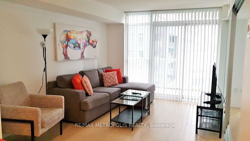 85 Queens Wharf Road 526, Toronto, ON M5V 0J9 – photo 2
