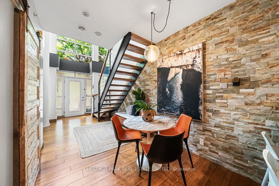 150 Homewood Avenue 107, Toronto, ON M4Y 2J6 – photo 2