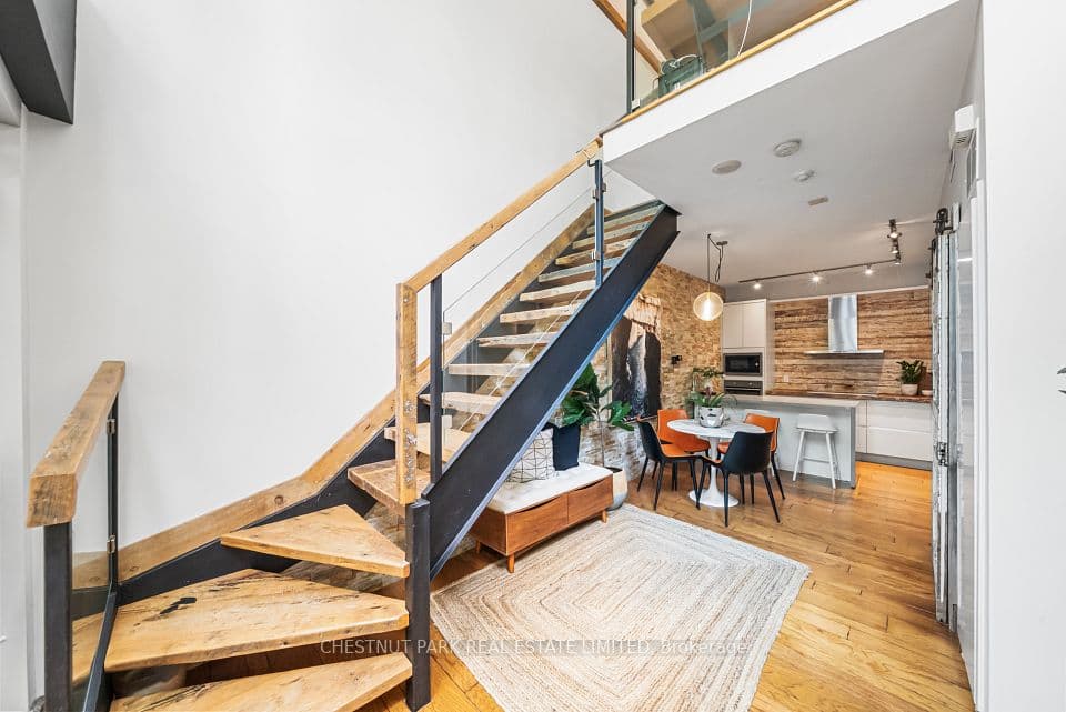 150 Homewood Avenue 107, Toronto, ON M4Y 2J6 – main photo
