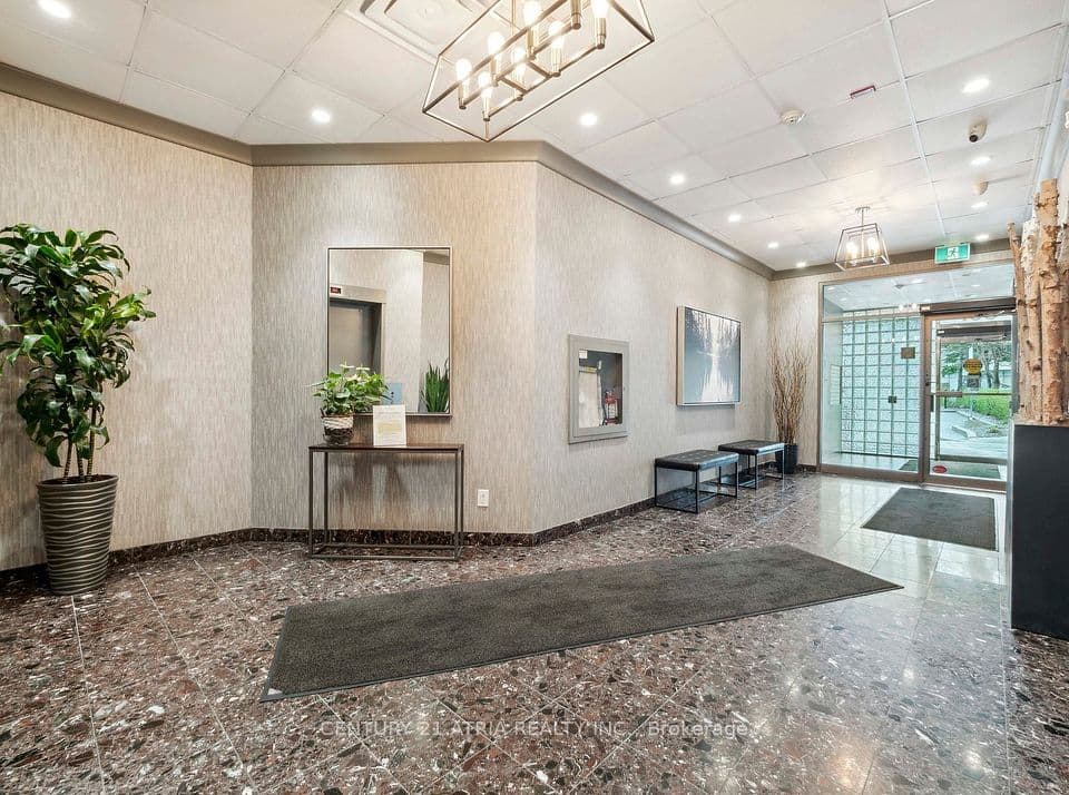 897 Sheppard Avenue 310, Toronto, ON M3H 2T4 – photo 2