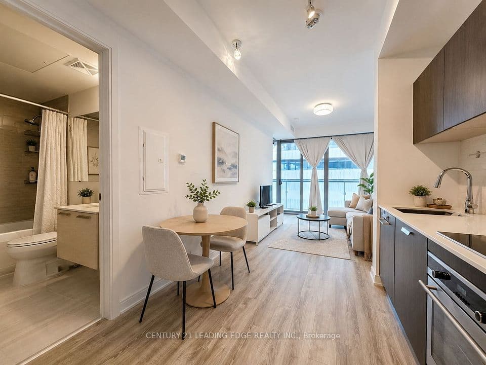 50 Charles Street E 3906, Toronto, ON M4Y 0C3 – photo 2