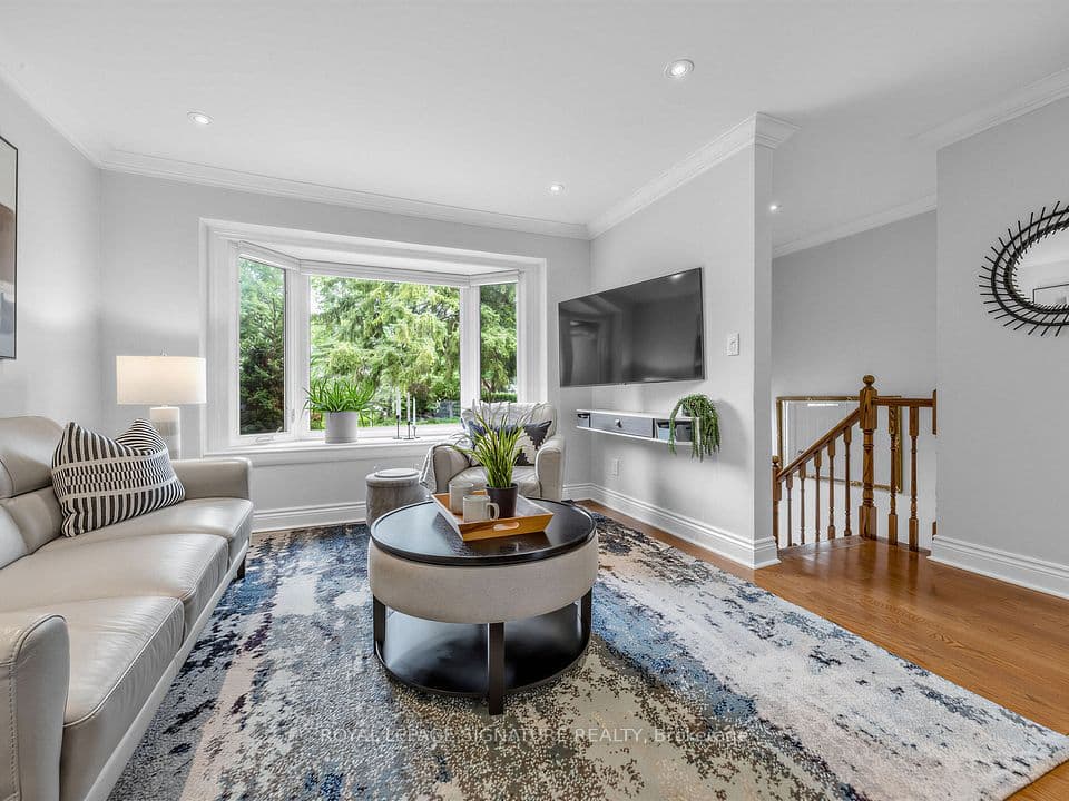83 Berkinshaw Crescent, Toronto, ON M3B 2T1 – photo 3