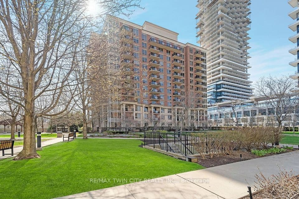 1103 Leslie Street 701, Toronto, ON M3C 4G8 – main photo