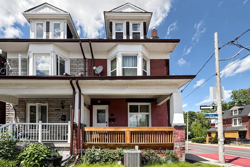 2 Muir Avenue, Toronto, ON M6H 1E8 – main photo