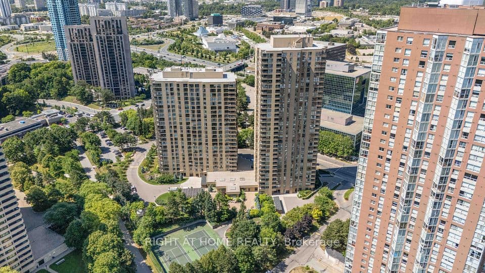 3 Concorde Place 1503, Toronto, ON M3C 3K7 – photo 2