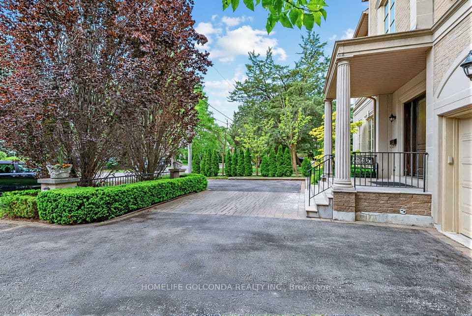 164 Owen Boulevard, Toronto, ON M2P 1G7 – photo 3