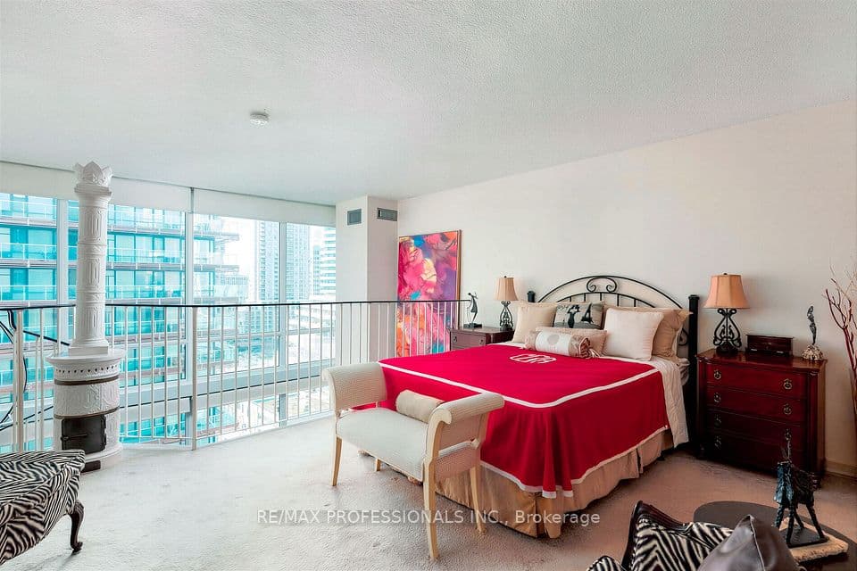 25 Maitland Street 1506, Toronto, ON M4Y 2W1 – photo 3