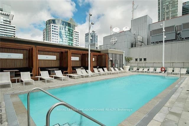 300 Front Street 601, Toronto, ON M5V 0E9 – photo 2