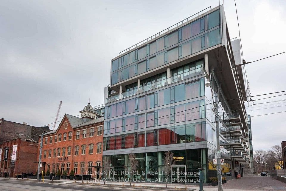560 King Street W 625, Toronto, ON M5V 1M3 – main photo