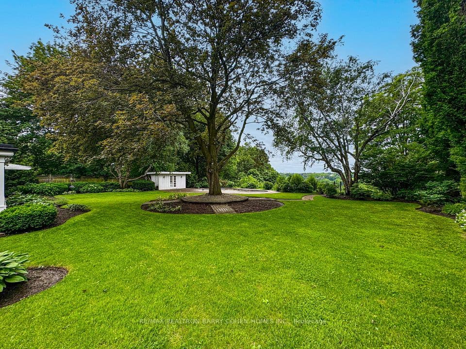 35 Bayview Ridge, Toronto, ON M2L 1E3 – photo 3