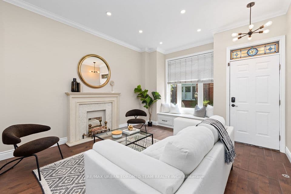 12 Old Primrose Lane, Toronto, ON M5A 4T1 – photo 3