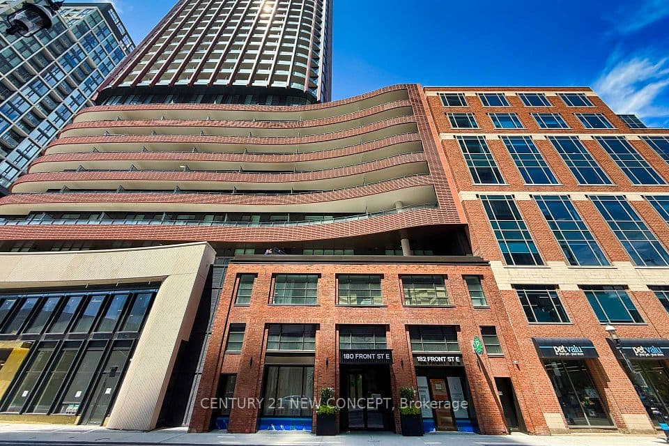 180 Front Street E 3810, Toronto, ON M5A 0A9 – main photo