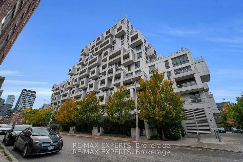 38 Cameron Street 605, Toronto, ON M5T 0C3 – main photo