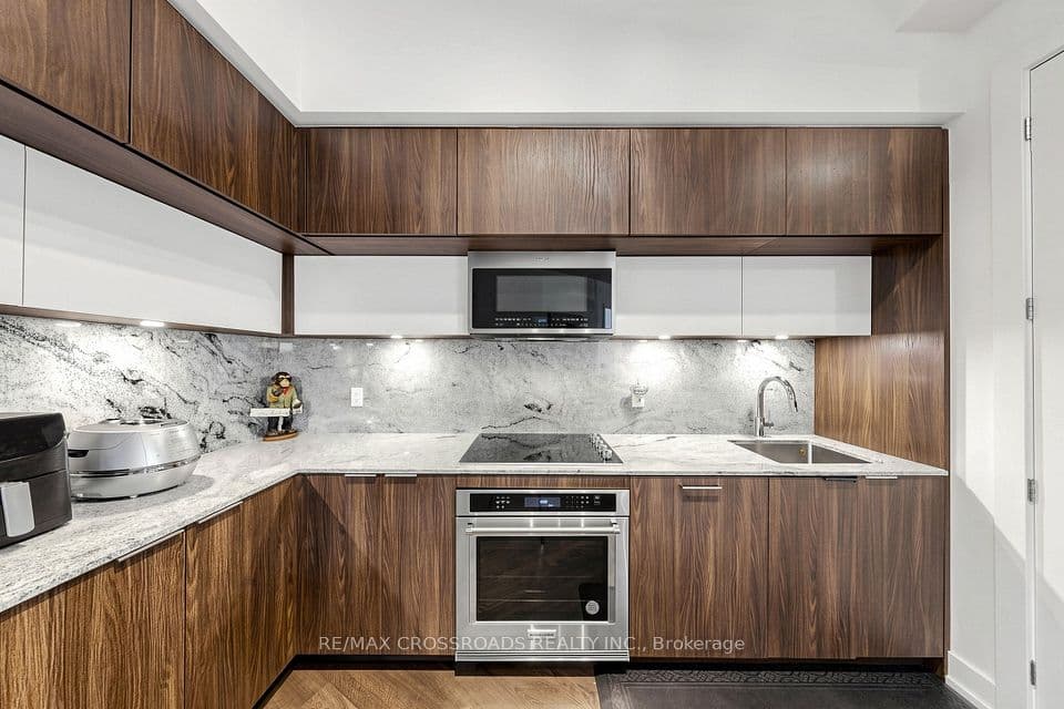 25 Adra Grado Way 534, Toronto, ON M2J 0H6 – photo 3