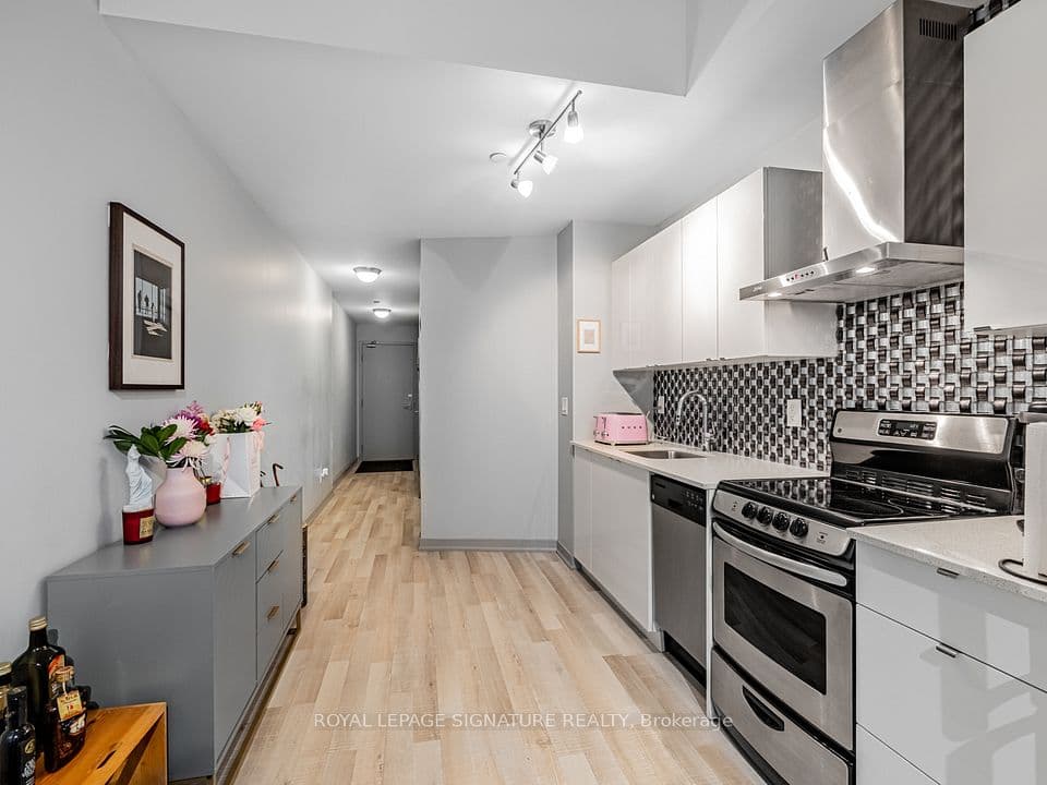 51 East Liberty Street 202, Toronto, ON M6K 3P8 – photo 2