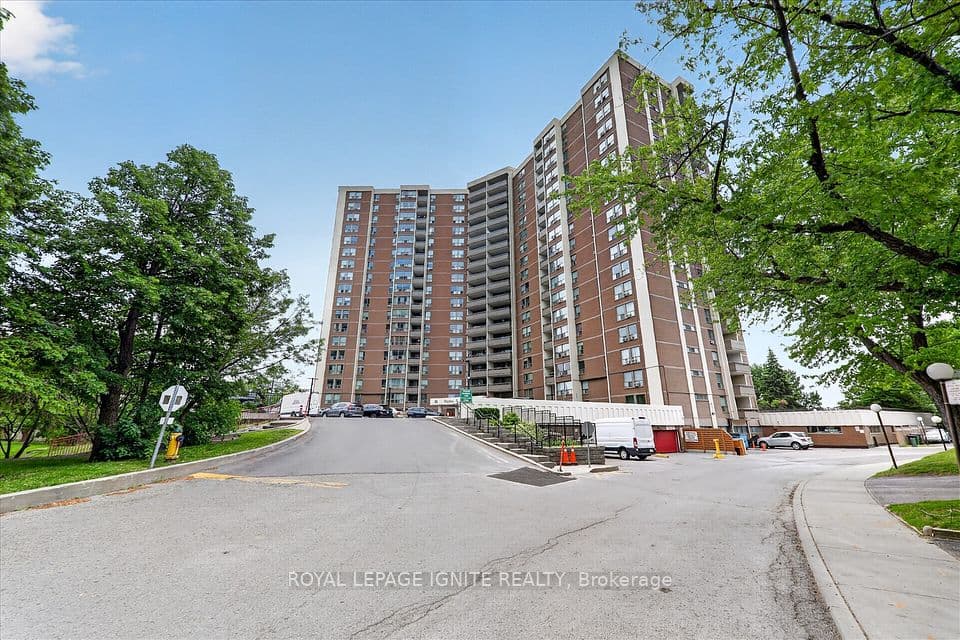 15 Vicora Link Way 208, Toronto, ON M3C 1A7 – main photo