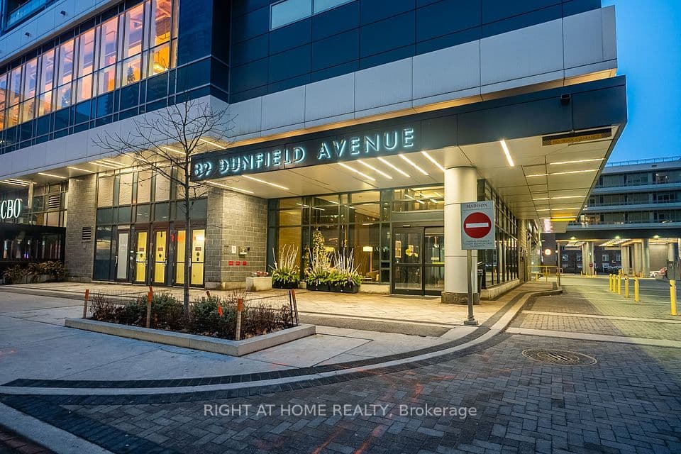 89 Dunfield Avenue 2306, Toronto, ON M4S 0A4 – main photo