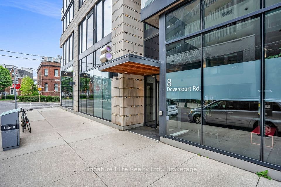 8 Dovercourt Road 402, Toronto, ON M6J 0B6 – main photo