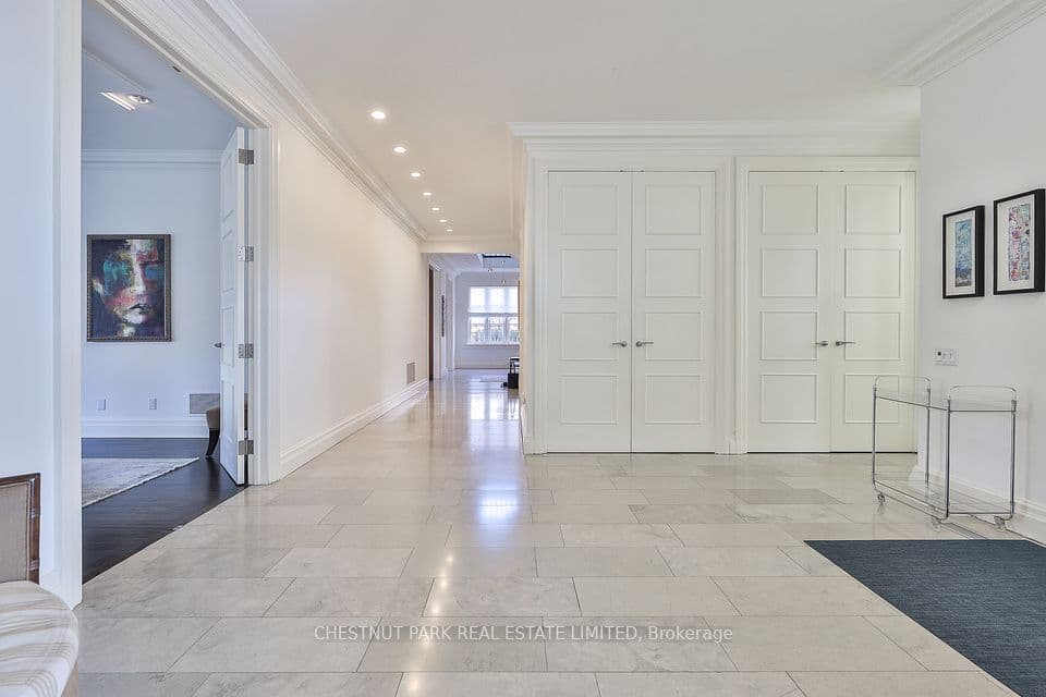 1 Glen Edyth Place, Toronto, ON M4V 2W1 – photo 3