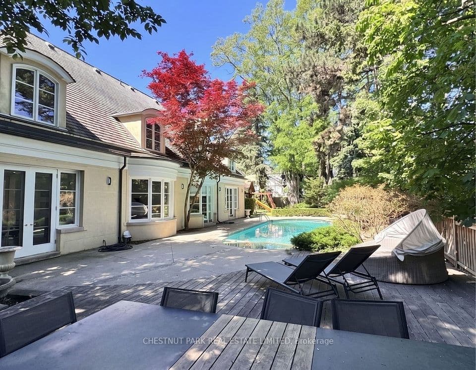 1 Glen Edyth Place, Toronto, ON M4V 2W1 – main photo