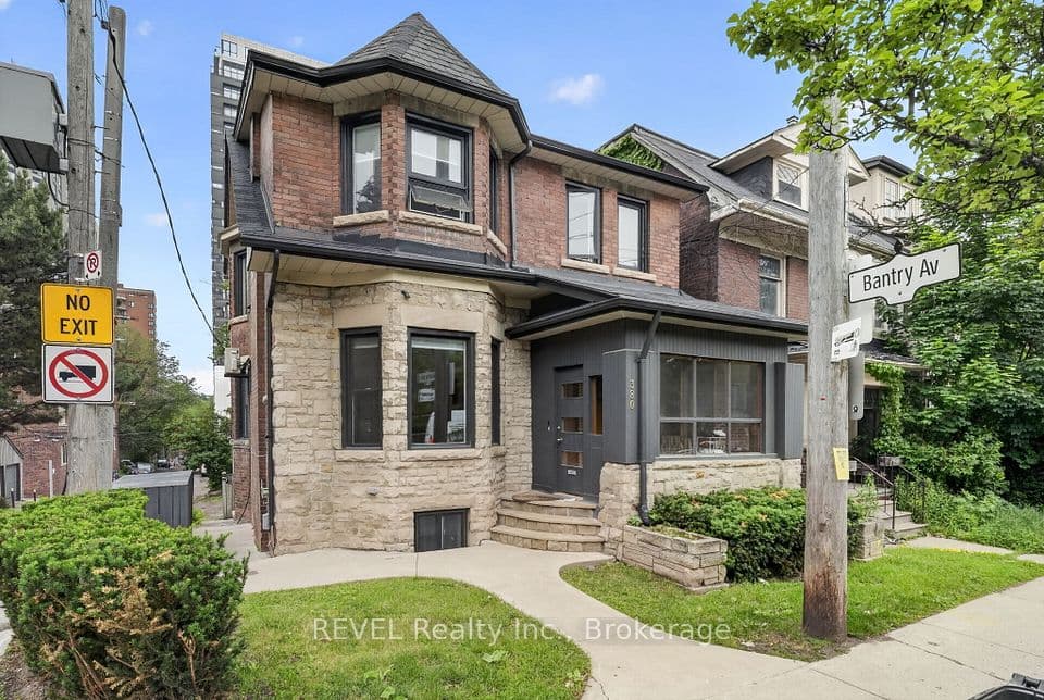 380 Spadina Road, Toronto, ON M5P 2V9 – main photo