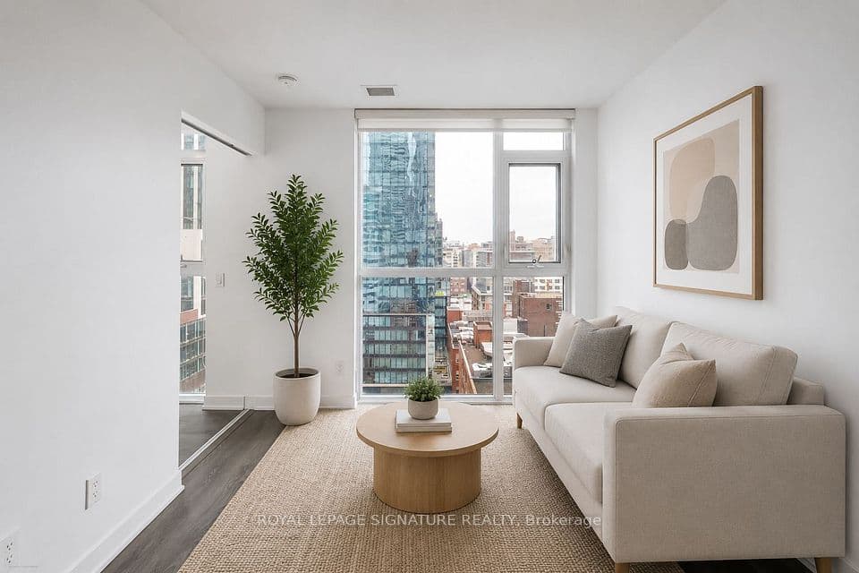 87 Peter Street 1203, Toronto, ON M5V 0P1 – main photo