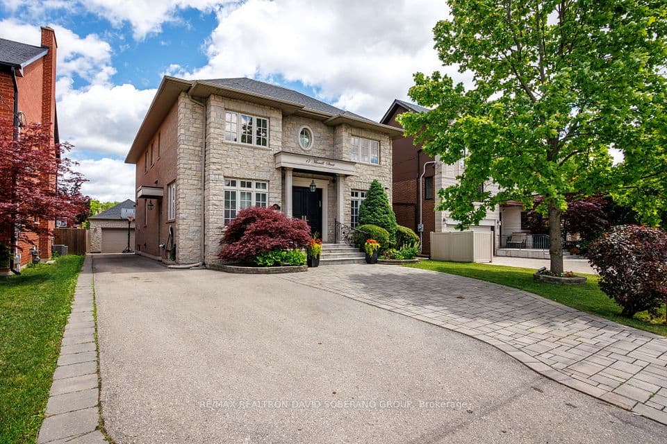 17 Marwill Street, Toronto, ON M3H 3L2 – photo 2