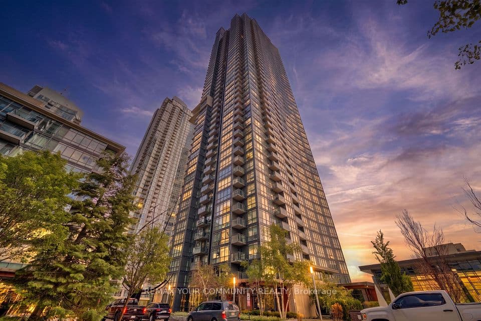 11 Brunel Court 2809, Toronto, ON M5V 3Y3 – photo 2