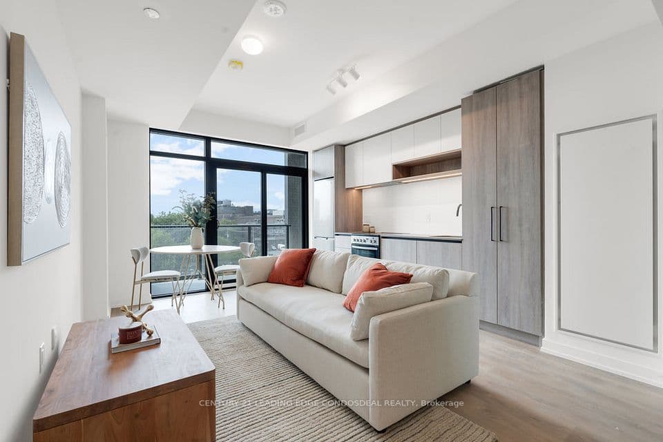 181 Sterling Road 404, Toronto, ON M6R 2B2 – photo 2