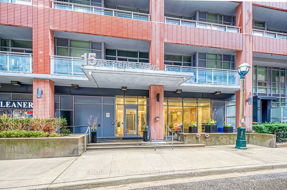 15 Bruyeres Mews 710, Toronto, ON M5V 0A7 – photo 3