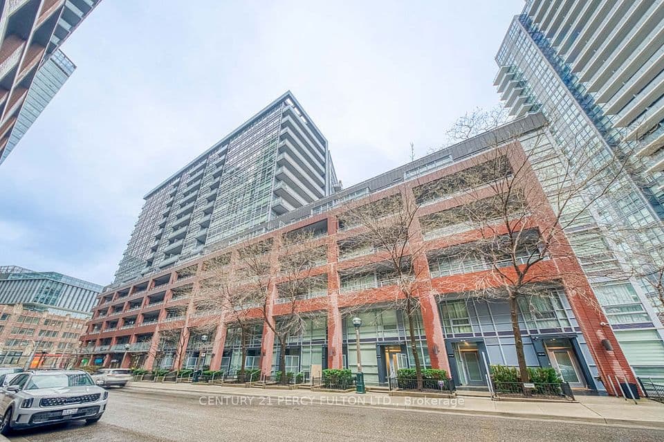 15 Bruyeres Mews 710, Toronto, ON M5V 0A7 – photo 2