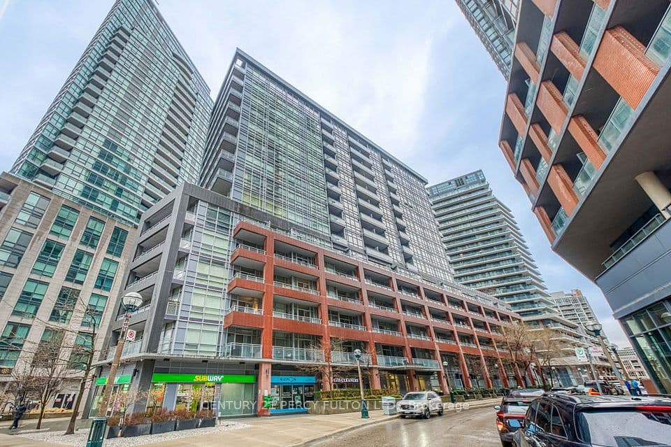 15 Bruyeres Mews 710, Toronto, ON M5V 0A7 – main photo