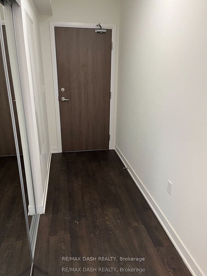 27 Bathurst Street 806W, Toronto, ON M5V 0R1 – photo 3