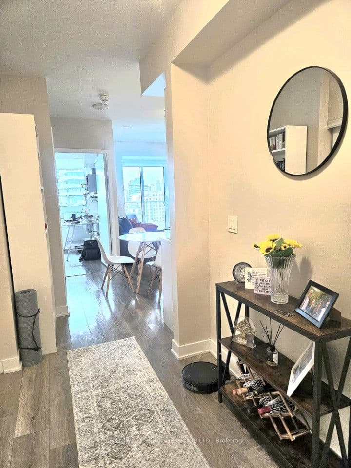 195 Redpath Avenue 2006, Toronto, ON M4P 0E4 – main photo