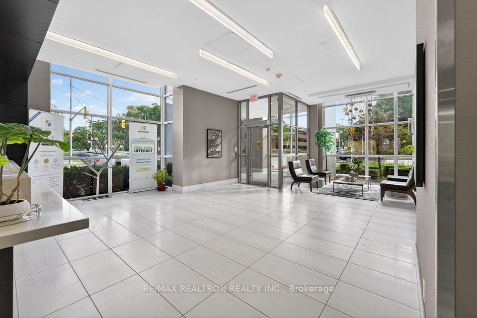 275 Yorkland Road 209, Toronto, ON M2J 0B3 – photo 2
