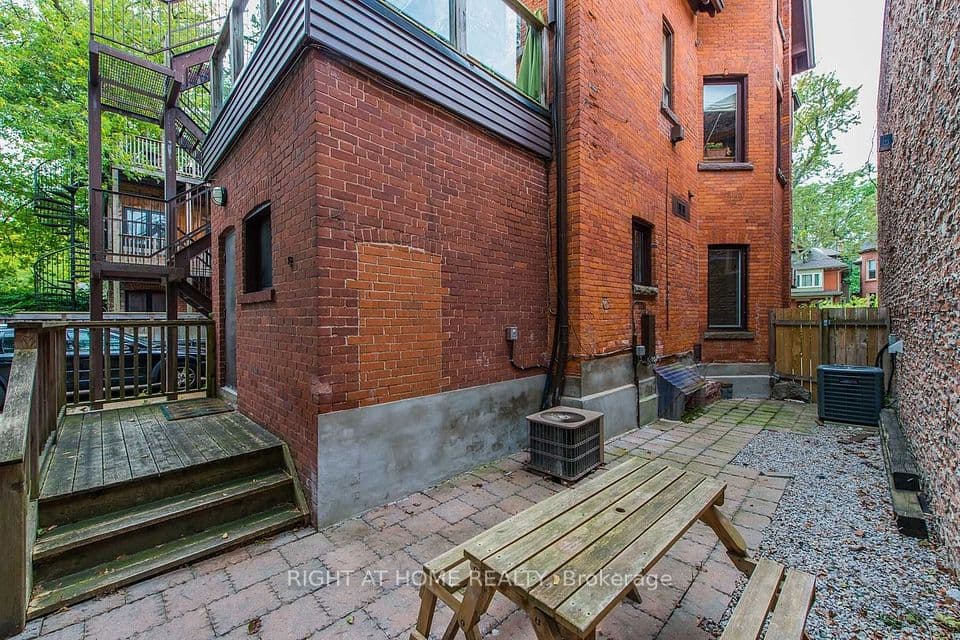 173-175 Madison Avenue, Toronto, ON M5R 2S6 – photo 3