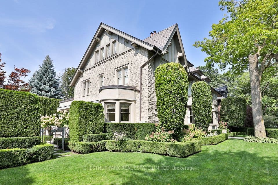 170 Roxborough Drive, Toronto, ON M4W 1X8 – photo 3