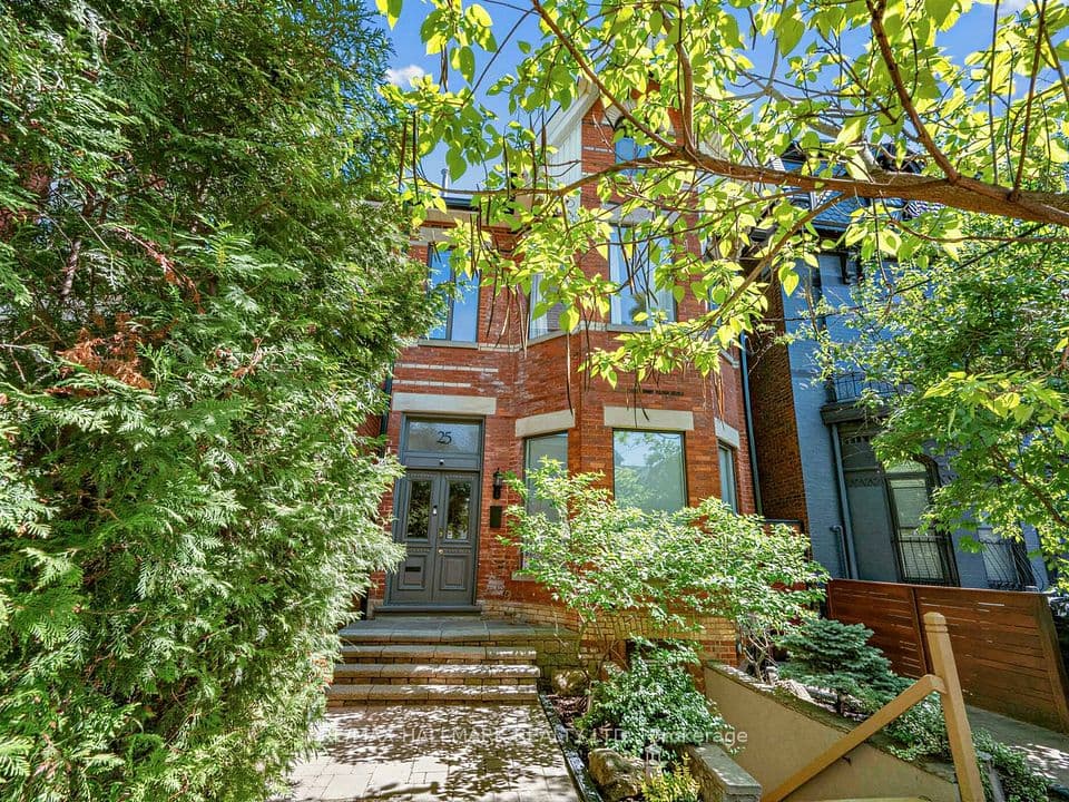 25 Grange Avenue, Toronto, ON M5T 1C6 – photo 3