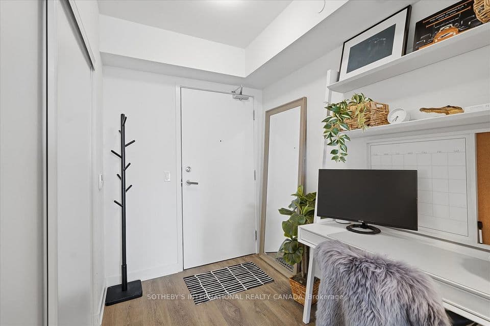 195 Redpath Avenue 2307, Toronto, ON M4P 0E4 – photo 3