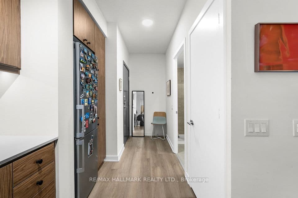 9 Tecumseth Street 207, Toronto, ON M5V 0S5 – photo 3