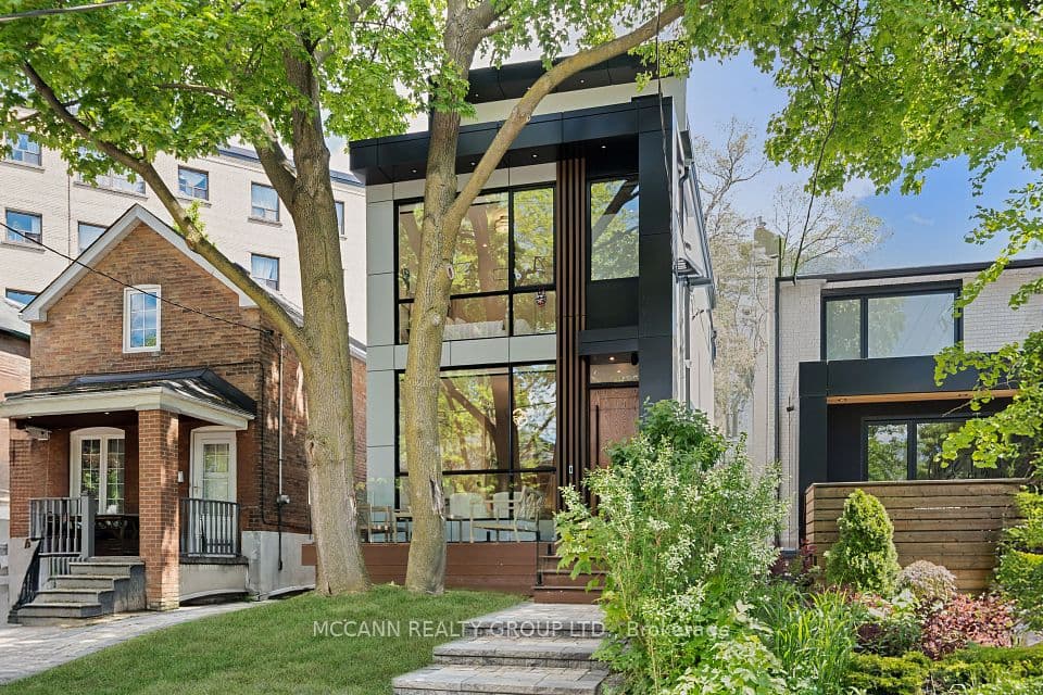 311 Wychwood Avenue, Toronto, ON M6C 2T6 – main photo